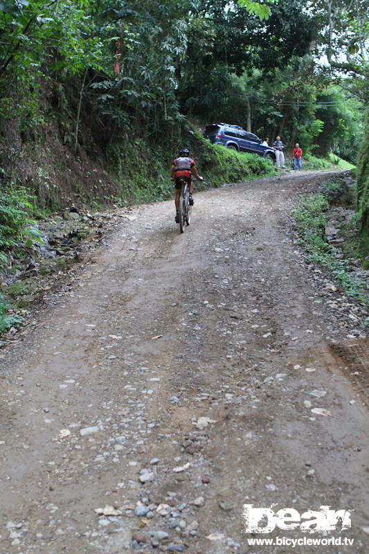 Dennis Porras Murillo on the steep incline