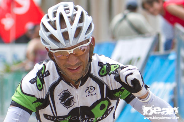 jeff herrera of Team Bicycle World TV at the finish of la Ruta in Costa Rica