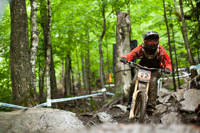 Minnaar and Mosely top Qualifiers at Mont Saint Anne DH